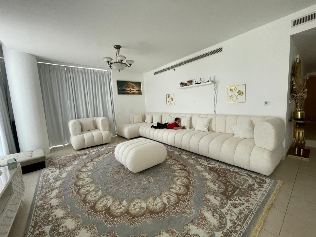 Modern Cozy Living Room with Bubble Sectional Sofa