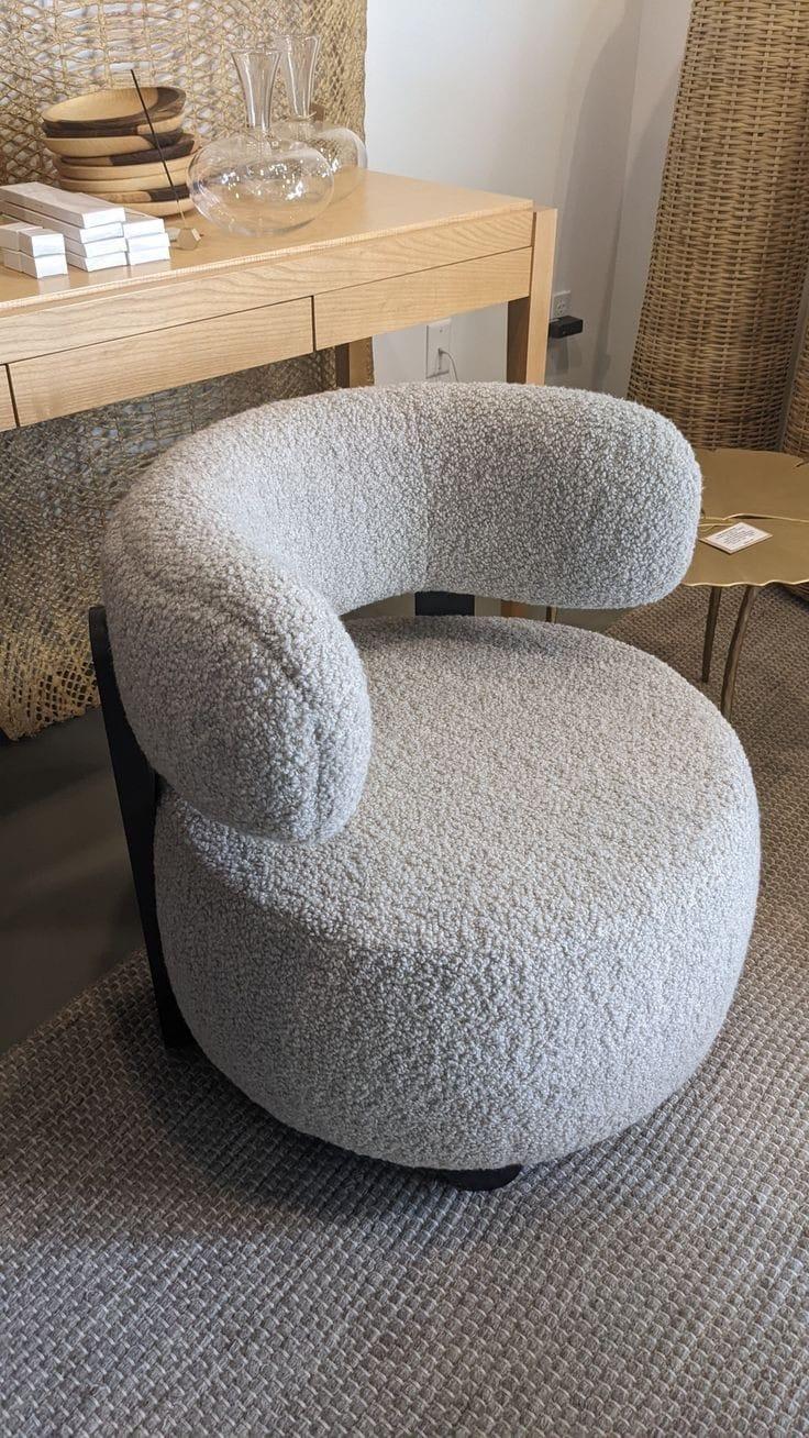 Modern Cream Boucle Office Swivel Chair